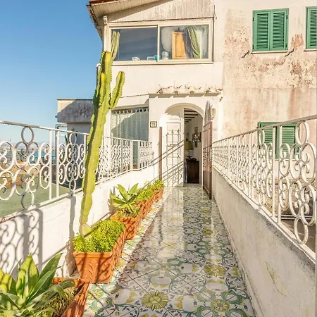 Appartement 2 Bedroom Nice Apartment In Ischia *