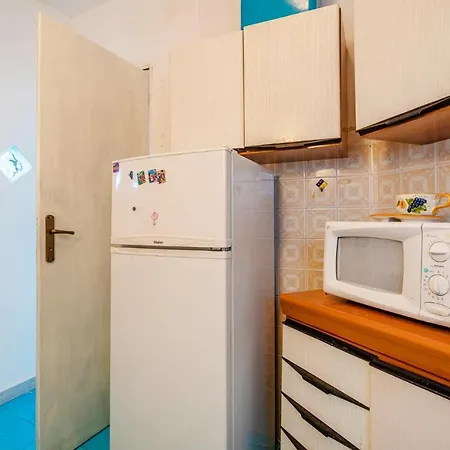 2 Bedroom In Ischia